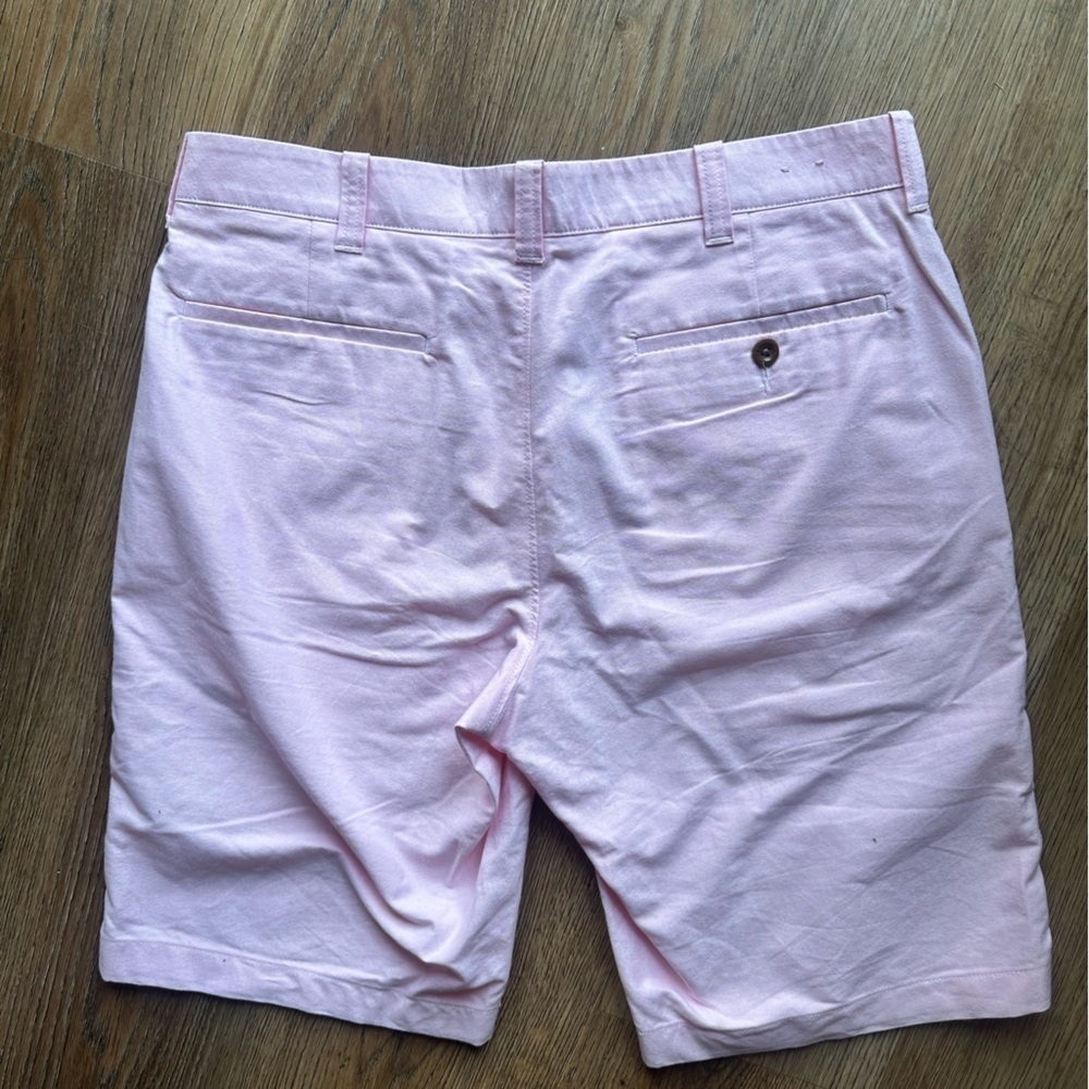 J. Crew Oxford Cotton men’s shorts, size 32 and 10.5 inseam, pink - Picture 5 of 5